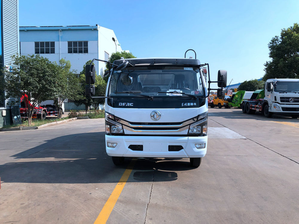 國六8立方東風D7 壓縮垃圾車